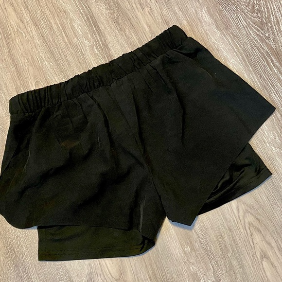 JED NORTH - Black Athletic Double-Layered Running Shorts - Size Medium - Picture 11 of 12